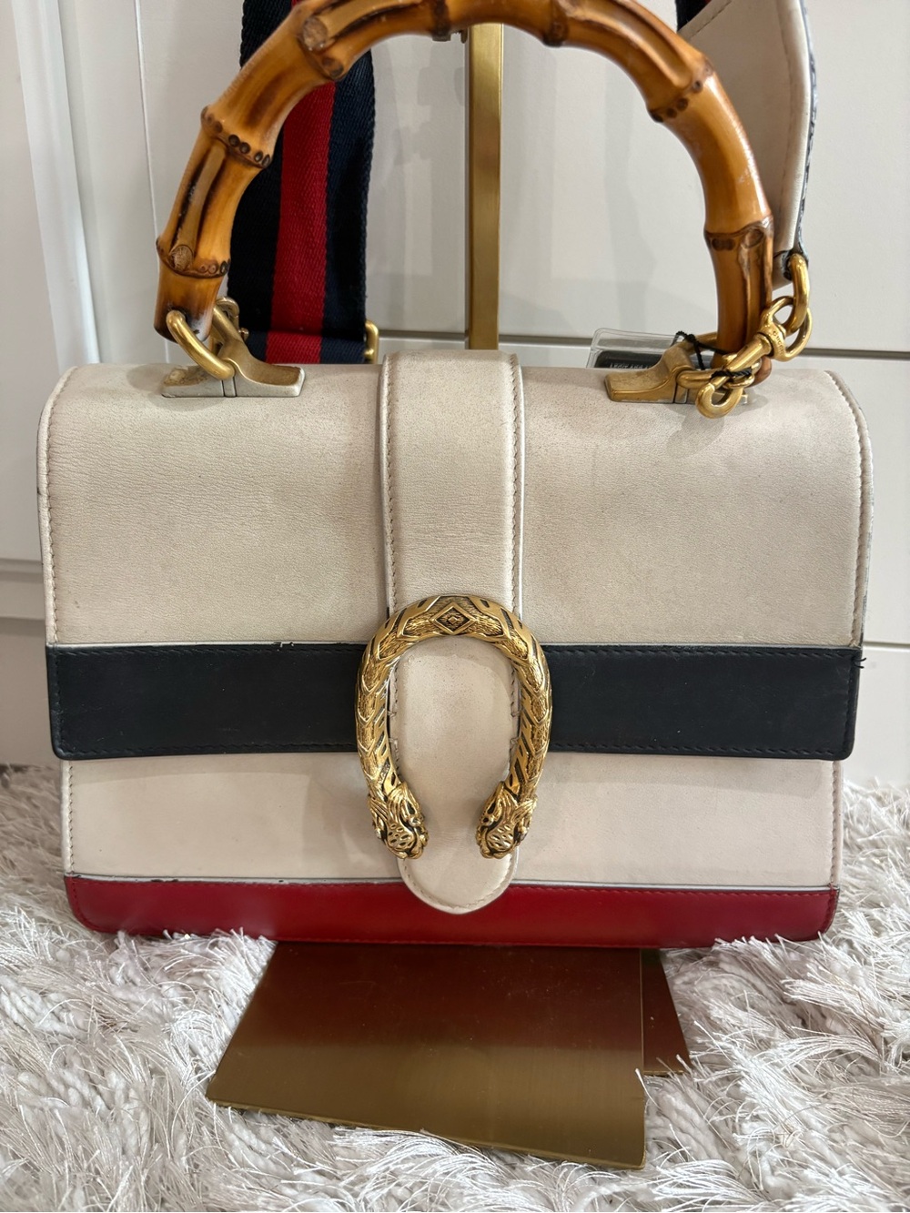 Gucci white leather Dionysus bamboo top handle bag with navy blue and red strap - Picture 3 of 15